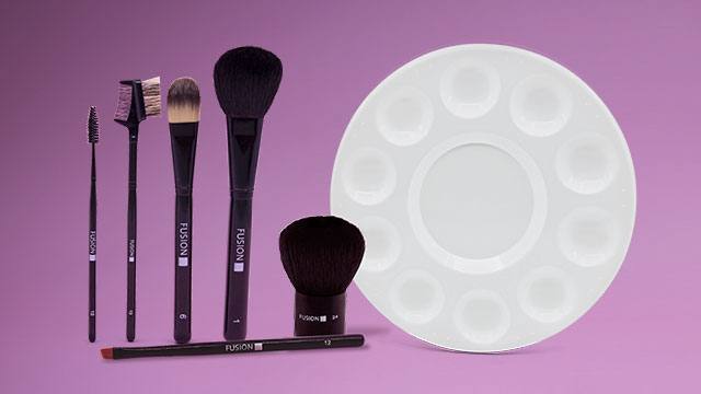 tools-brushes-makeup-palettes-banner
